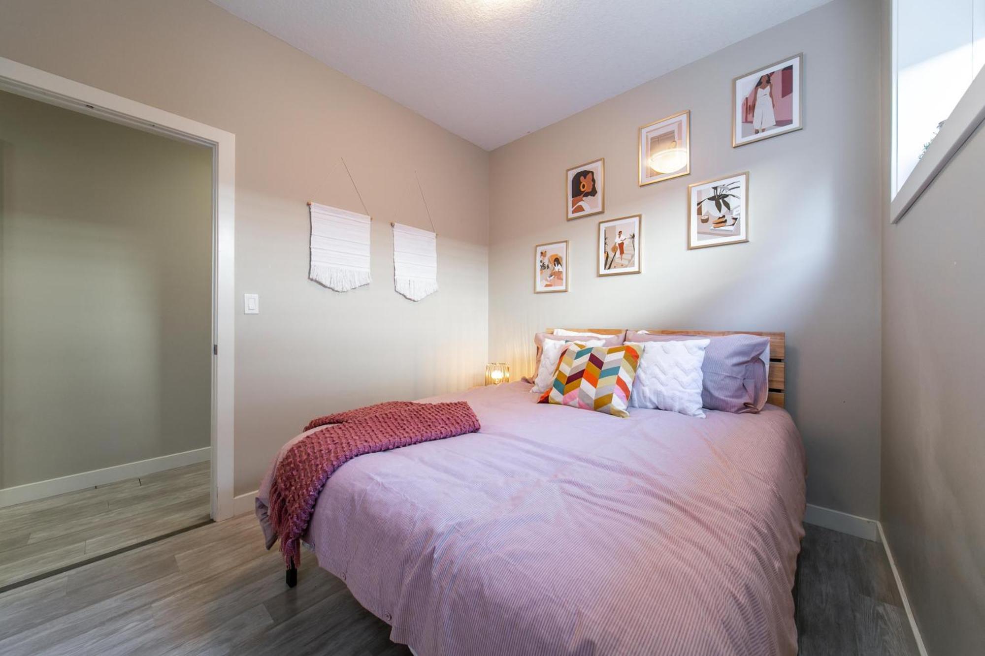 Executive Home - Long Stays Welcome - Garage Parking - Free Wifi & Netflix Edmonton Oda fotoğraf