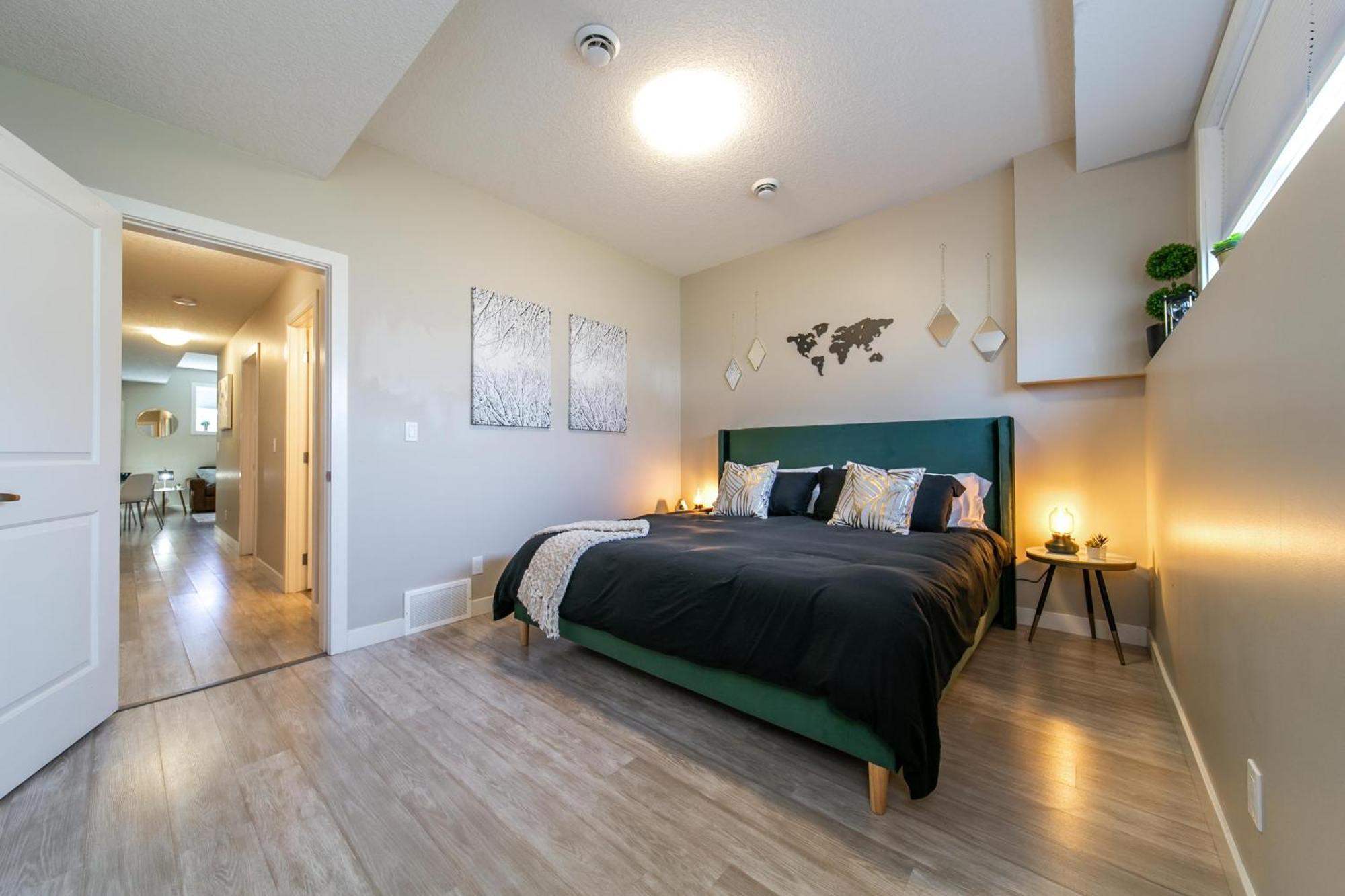 Executive Home - Long Stays Welcome - Garage Parking - Free Wifi & Netflix Edmonton Oda fotoğraf